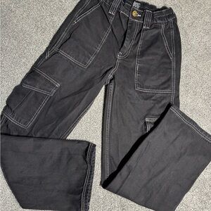 Women’s BDG Black Cargo Pants with White Contrast Stitching size 24